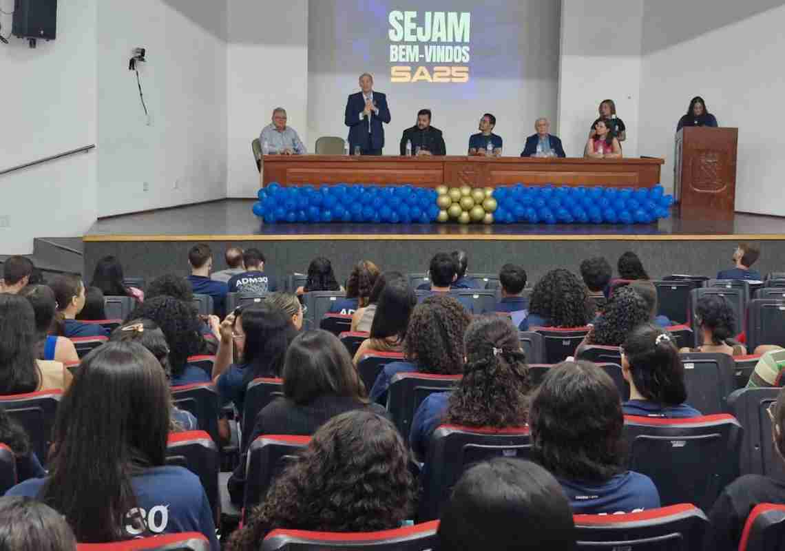 CRA-CE prestigia os 30 anos do curso de Administração da UVA em Sobral